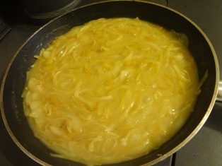 Párky v cibuľovej omáčke  (fotorecept) - obrázok 9