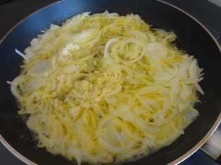 Cibulové žemle  so syrom (fotorecept) - obrázok 3