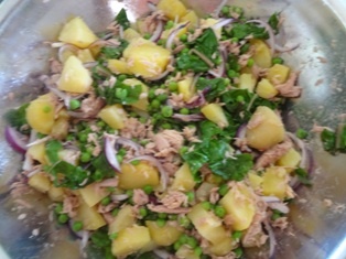 Tuniakovo-zemiakový šalát (fotorecept) - obrázok 5
