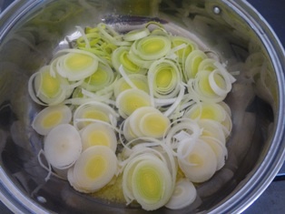 Herbed potato pie - Zemiakovy paj (fotorecept) - obrázok 7