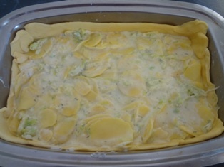 Herbed potato pie - Zemiakovy paj (fotorecept) - obrázok 12
