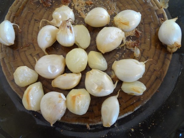 Chlebové bochníky plnené sušenymi paradajkami a pečeným cesnakom (fotorecept) - obrázok 2
