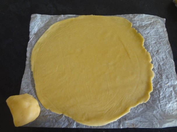 Slaný koláč s hríbikami a šunkou (fotorecept) - obrázok 2