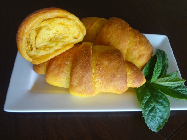 Rohlíky a žemle zo žltej tekvice (fotorecept) - obrázok 11
