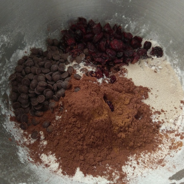 Čokoládové buchtičky plnené marcipánom - Hot cross buns (fotorecept) - obrázok 1