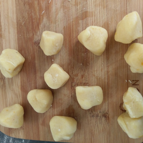 Čokoládové buchtičky plnené marcipánom - Hot cross buns (fotorecept) - obrázok 4