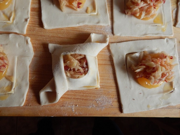 Jablkové taštičky z lístkového cesta (fotorecept) - obrázok 9