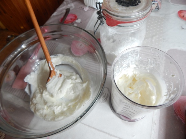 Čiernobiely zákusok - bez múky (fotorecept) - obrázok 5