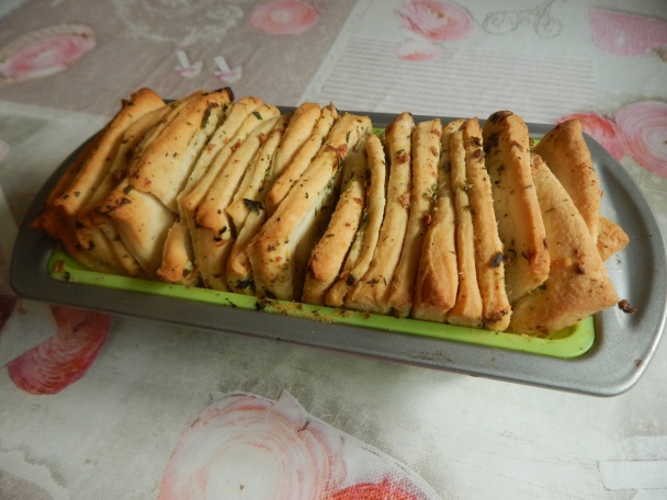 Cesnakový trhací chlebík (fotorecept) - obrázok 8