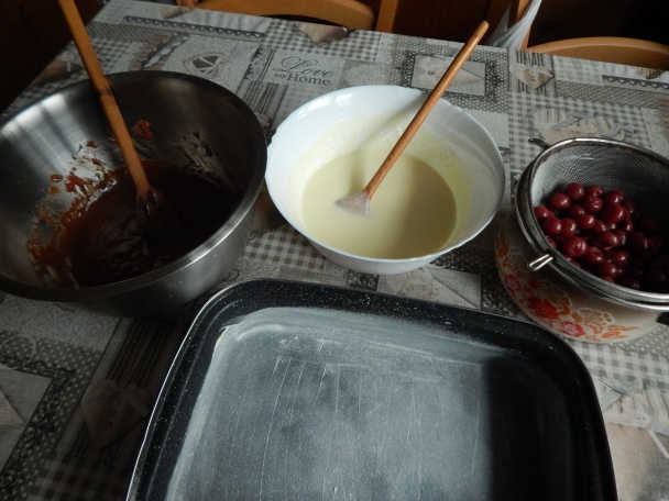 Tvarohovo-višňové brownies - obrázok 1