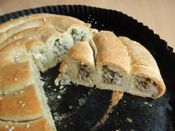 Točený koláč s mäsom a kapustou (fotorecept) - obrázok 10