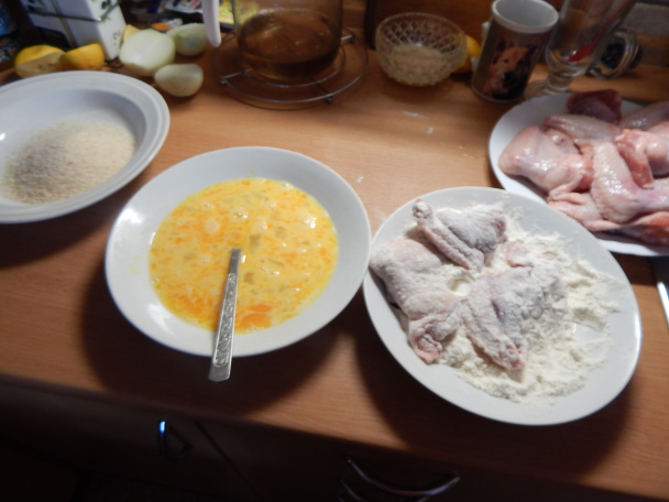 Vyprážané kuracie krídelká plnené pečeňou (fotorecept) - obrázok 4