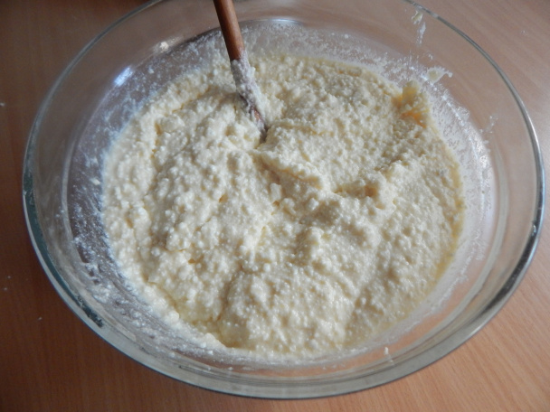 Tvarohový koláč s ovocnou omáčkou (fotorecept) - obrázok 3