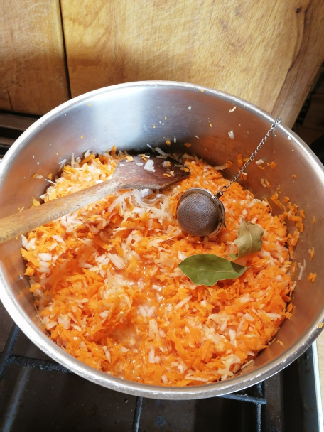 Domáce Halali - sterilizovaná zelenina na sviečkovú omáčku (fotorecept) - obrázok 1