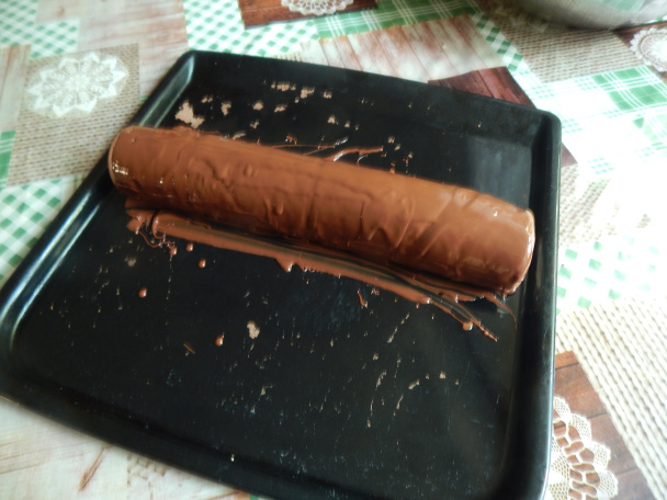 Roláda s kávovou plnkou (fotorecept) - obrázok 4