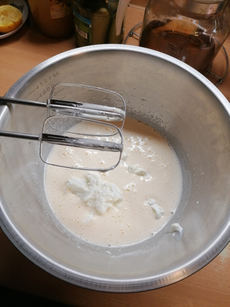 Kysnutá bábovka s tvarohom a kandizovaným ovocím (fotorecept) - obrázok 3