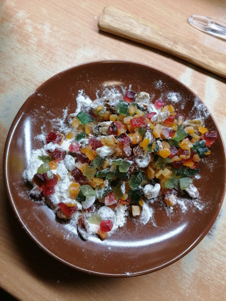 Kysnutá bábovka s tvarohom a kandizovaným ovocím (fotorecept) - obrázok 6