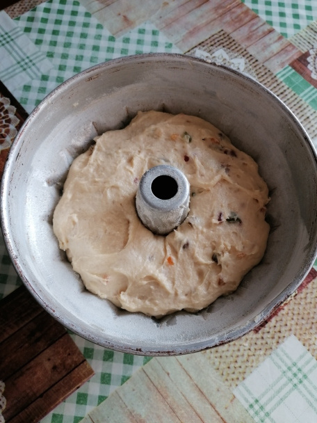 Kysnutá bábovka s tvarohom a kandizovaným ovocím (fotorecept) - obrázok 8