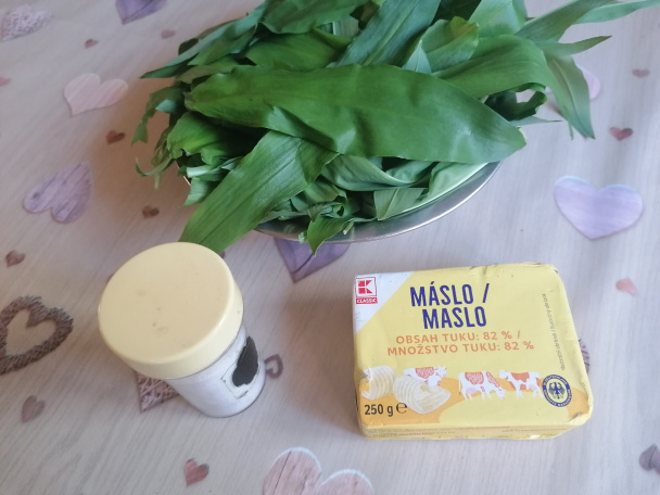 Maslo s medvedím cesnakom (fotorecept) - obrázok 1