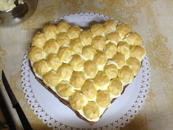 Čokoládová torta s profiteroles (fotorecept) - obrázok 14