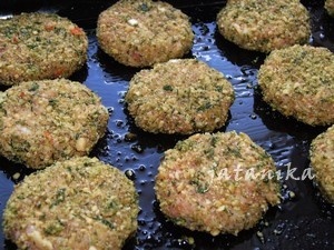 Fašírky v arašidovo - bylinkovej zmesi (fotorecept) - obrázok 3