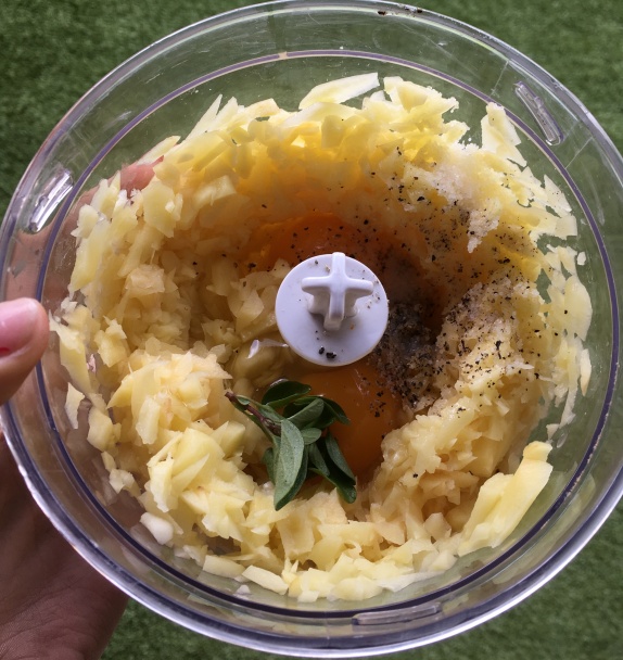 Čiernohorský rezeň s opekanými zemiakmi (fotorecept) - obrázok 1