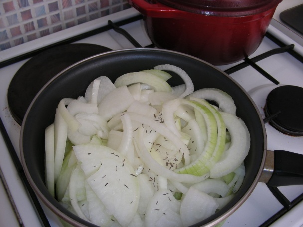 Cibuľový koláč - Pissaladière (fotorecept) - obrázok 2