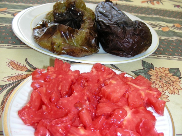 Paradajky plnené baklažánom a paprikou (fotorecept) - obrázok 5