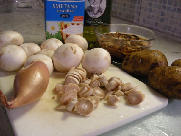 Zimná hubová polievka - obrázok 1