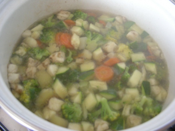 Brokolicovo-cuketová polievka s prosciuttom (fotorecept) - obrázok 2