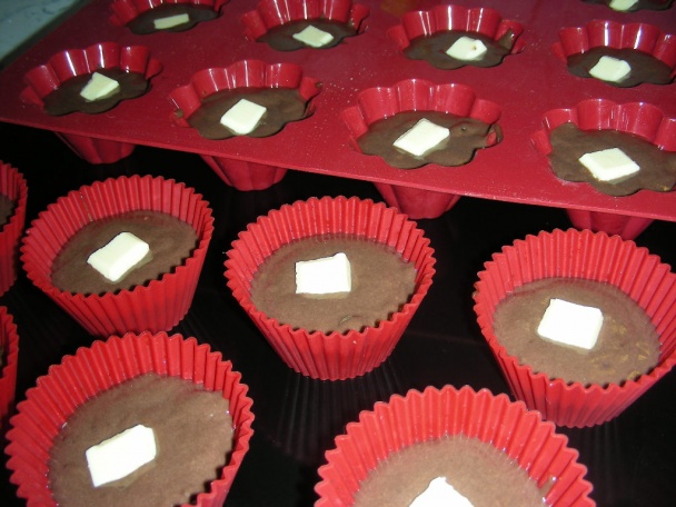 Čokoládové muffiny s bielym srdiečkom (fotorecept) - obrázok 2