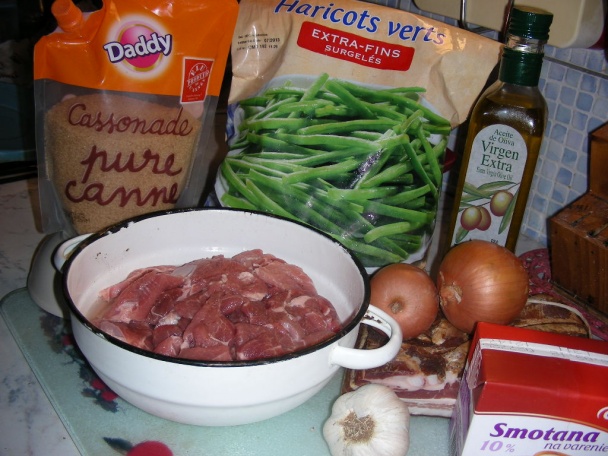 Marinované bravčové plátky so zelenou fazuľkou a gratinovanými zemiakmi (fotorecept) - obrázok 2