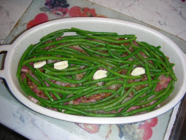 Marinované bravčové plátky so zelenou fazuľkou a gratinovanými zemiakmi (fotorecept) - obrázok 7