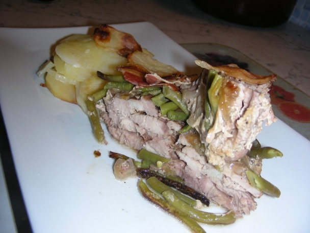 Marinované bravčové plátky so zelenou fazuľkou a gratinovanými zemiakmi (fotorecept) - obrázok 13