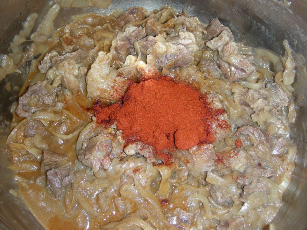 Plnené šampiňóny s parmezánovými kroketami a hubovým paprikášom  (fotorecept) - obrázok 2