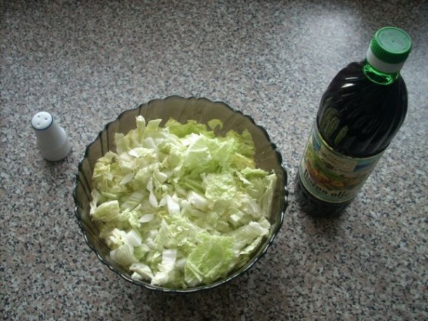 Zeleninové šaláty s tradičným tekvicovým olejom - obrázok 1