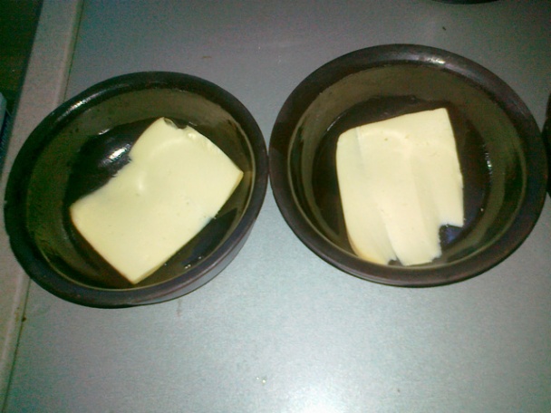 Gjuveč s hubami a štipľavou paprikou - Гювечета с гъби и люти чушки (fotorecept) - obrázok 3