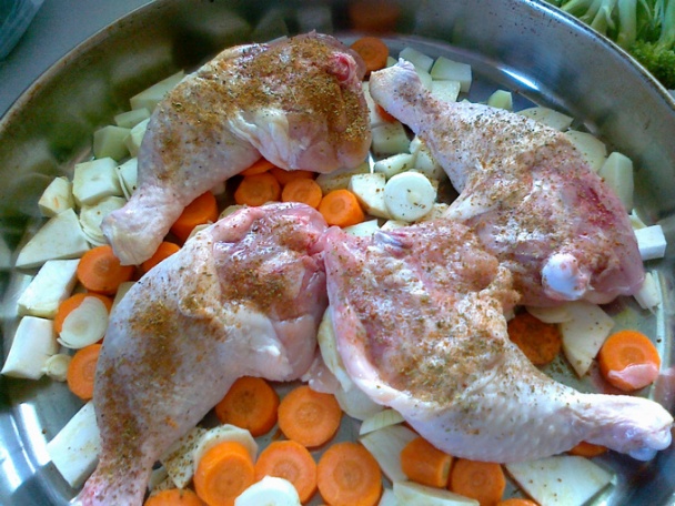 Kuracie stehná na zelenine - Лесни пилешки бутчета със зеленчуци (fotorecept) - obrázok 3