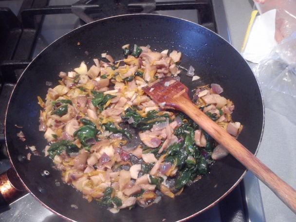 Plnená kuracia roláda - Пилешко руло с плънка (fotorecept) - obrázok 3