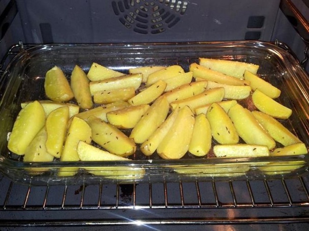 Nové zemiaky a heik s bylinkami - obrázok 1