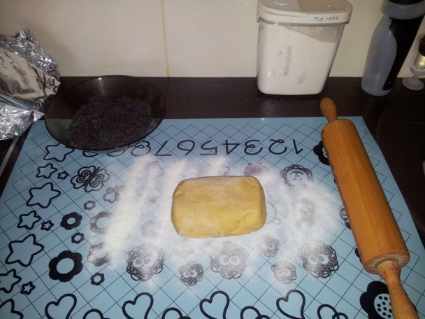 Makové slimáčiky z lineckého cesta  - obrázok 1