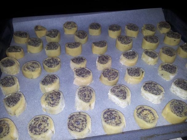 Makové slimáčiky z lineckého cesta  - obrázok 4