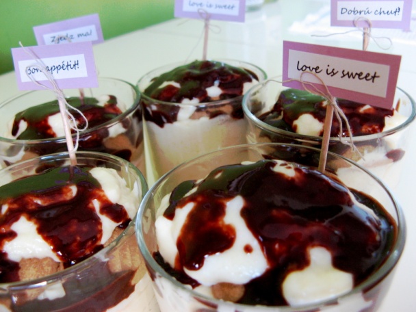 Pohár zo vzdialeného rodu Tiramisových - obrázok 3