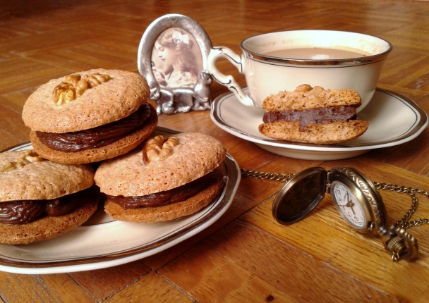 Orechové dukátiky s čoko-kávovým krémom (fotorecept) - obrázok 12