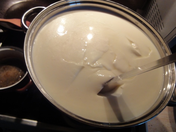 Kravská hrudka z mlieka z mliečneho automatu - obrázok 3