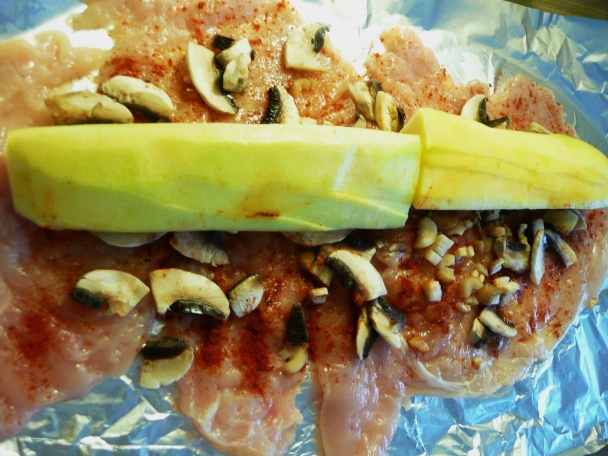 Cuketovo-šampiňónová kuracia roláda s omáčkou (fotorecept) - obrázok 3