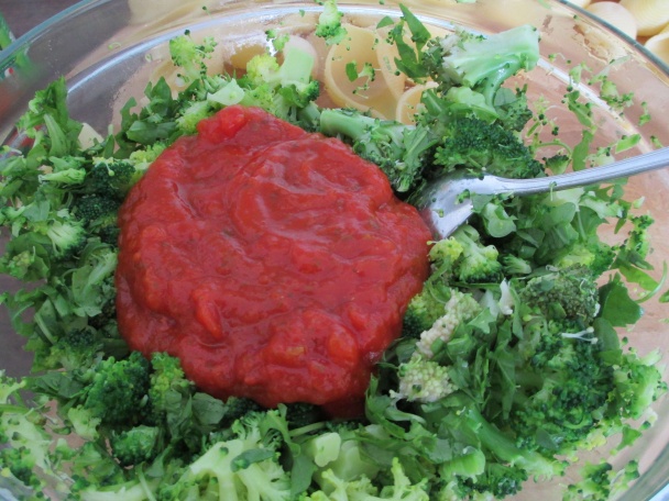 Zapekané cestoviny s brokolicou a rukolou - obrázok 2