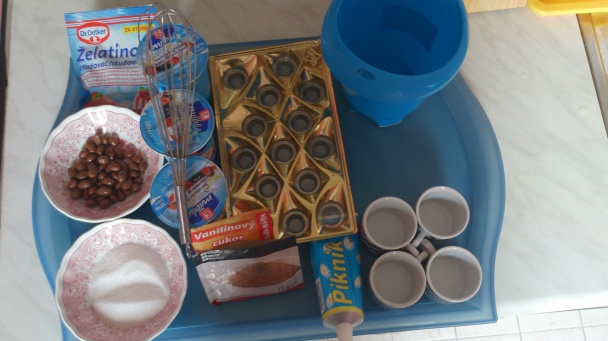 Bomba - Malinovo-čokoládová zálievka Panna Cotta (fotorecept)  - obrázok 1