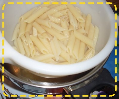 Výborné cestoviny s nivovou omáčkou - obrázok 7