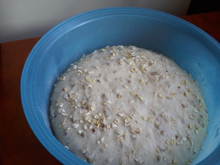 Kváskový hrnčekový chlieb - obrázok 4